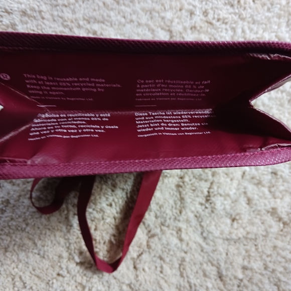 Lululemon Reusable Shopping Gift Bag Small Tote Maroon - Picture 5 of 5
